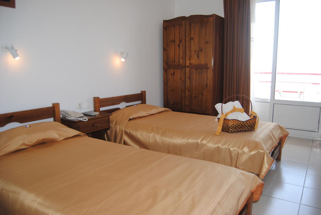 Maria Rooms Agia Ermioni 部屋 写真