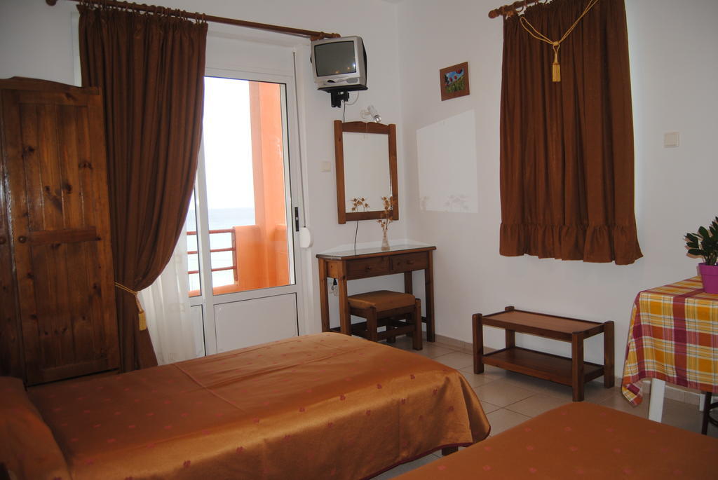 Maria Rooms Agia Ermioni 部屋 写真