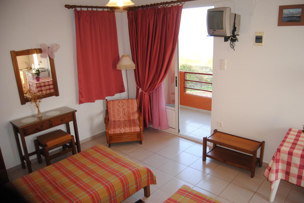 Maria Rooms Agia Ermioni 部屋 写真